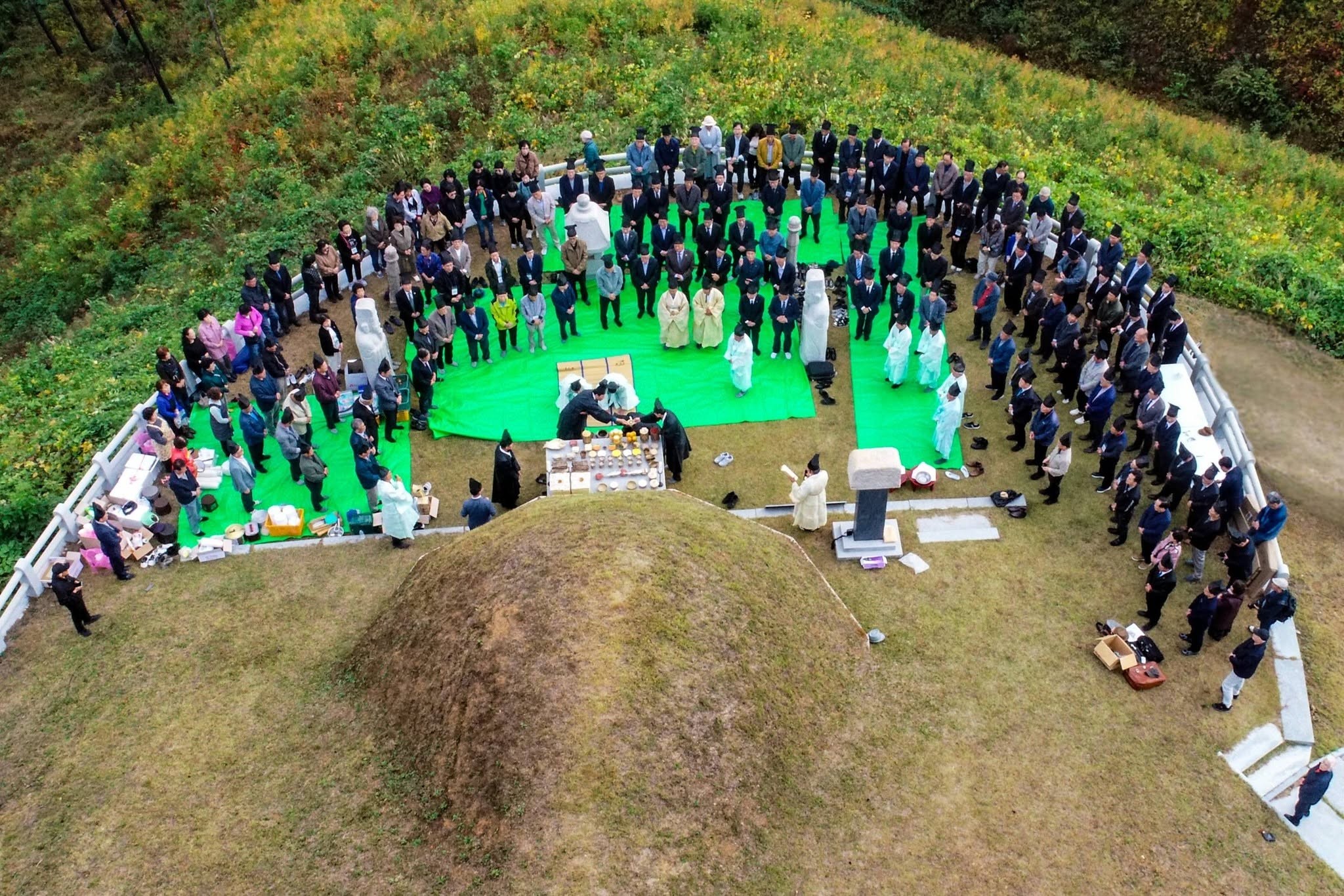 한마음대회 이후 최다 인원 참례...시조 문림랑공(휘 洪孚) 보광산 묘소 ‘2026년 丙午...